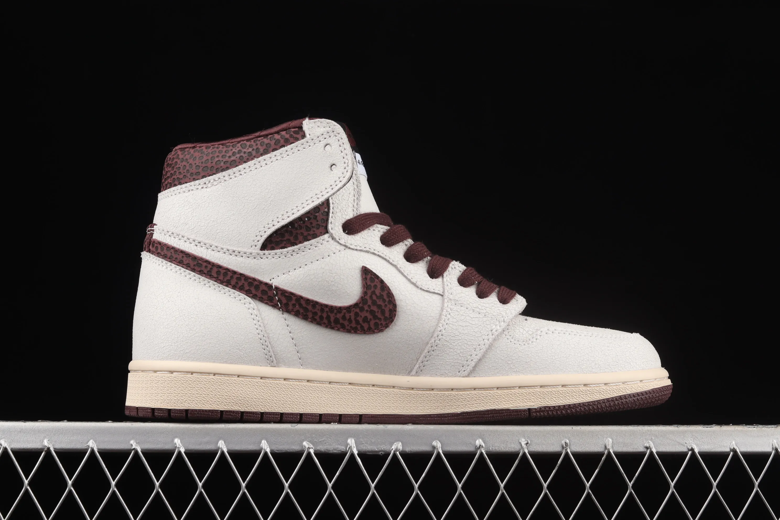 All categories Air Jordan Jordan series basketball shoes Air Jordan 1 High X version A Ma Maniere x Air Jordan 1 High OG AJ1 Joe 1 joint model snakeskin pattern high-top basketball shoes DO7097-100
